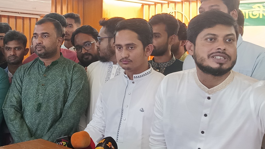 শাপলা প্রতীক পেতে এনসিপির আইনগত বাধা নেই: সারজিস